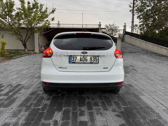 Sahibinden Ford Focus 1.0 GTDi Titanium 2015 Model 