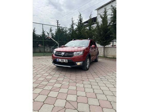 Sahibinden Dacia Sandero 0.9 TCe Stepway Easy-R 2016 Model  84.000 km Kırmızı