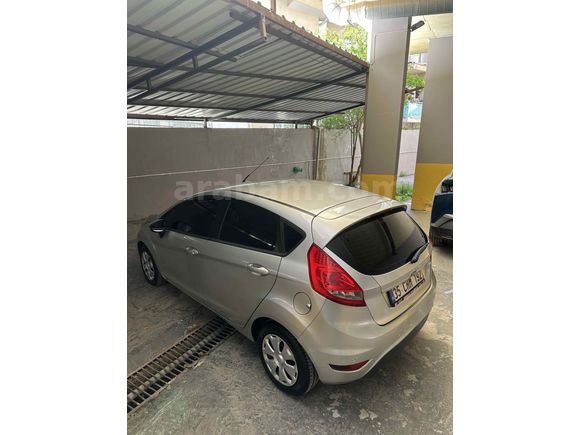 Sahibinden Ford Fiesta 1.4 TDCi Trend 2012 Model 