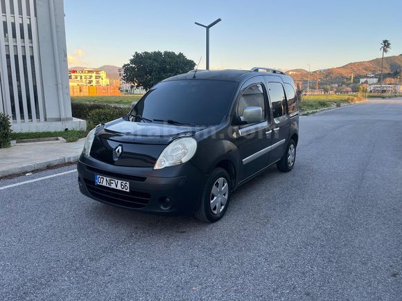 Sahibinden Renault Kangoo Multix 1.5 dCi Authentique 2009 Model Antalya