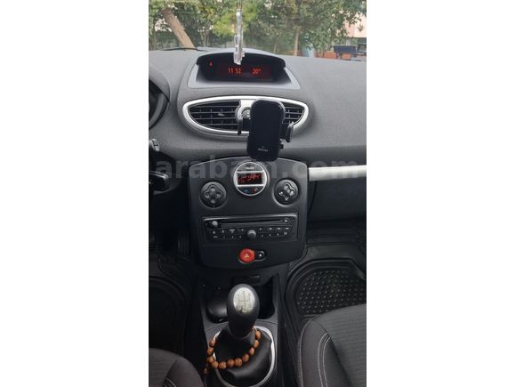 Orijinal 117.100 Km de Bakımlı Renault Clio 1.4 Dynamique 2009 Model