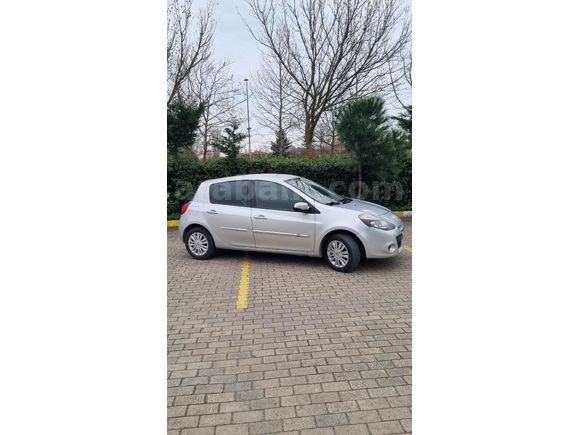 Orijinal 117.100 Km de Bakımlı Renault Clio 1.4 Dynamique 2009 Model