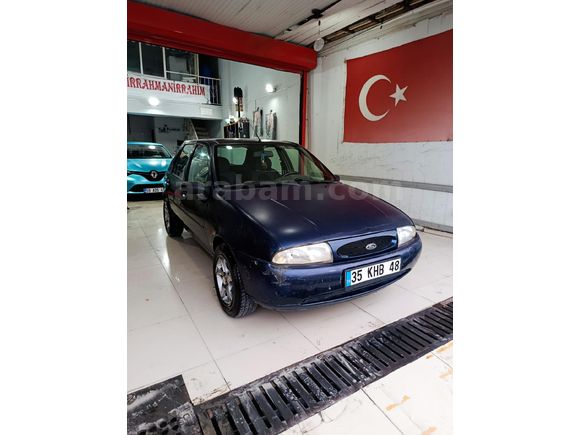 Galeriden Ford Fiesta 1.25 Ghia 1999 Model İzmir