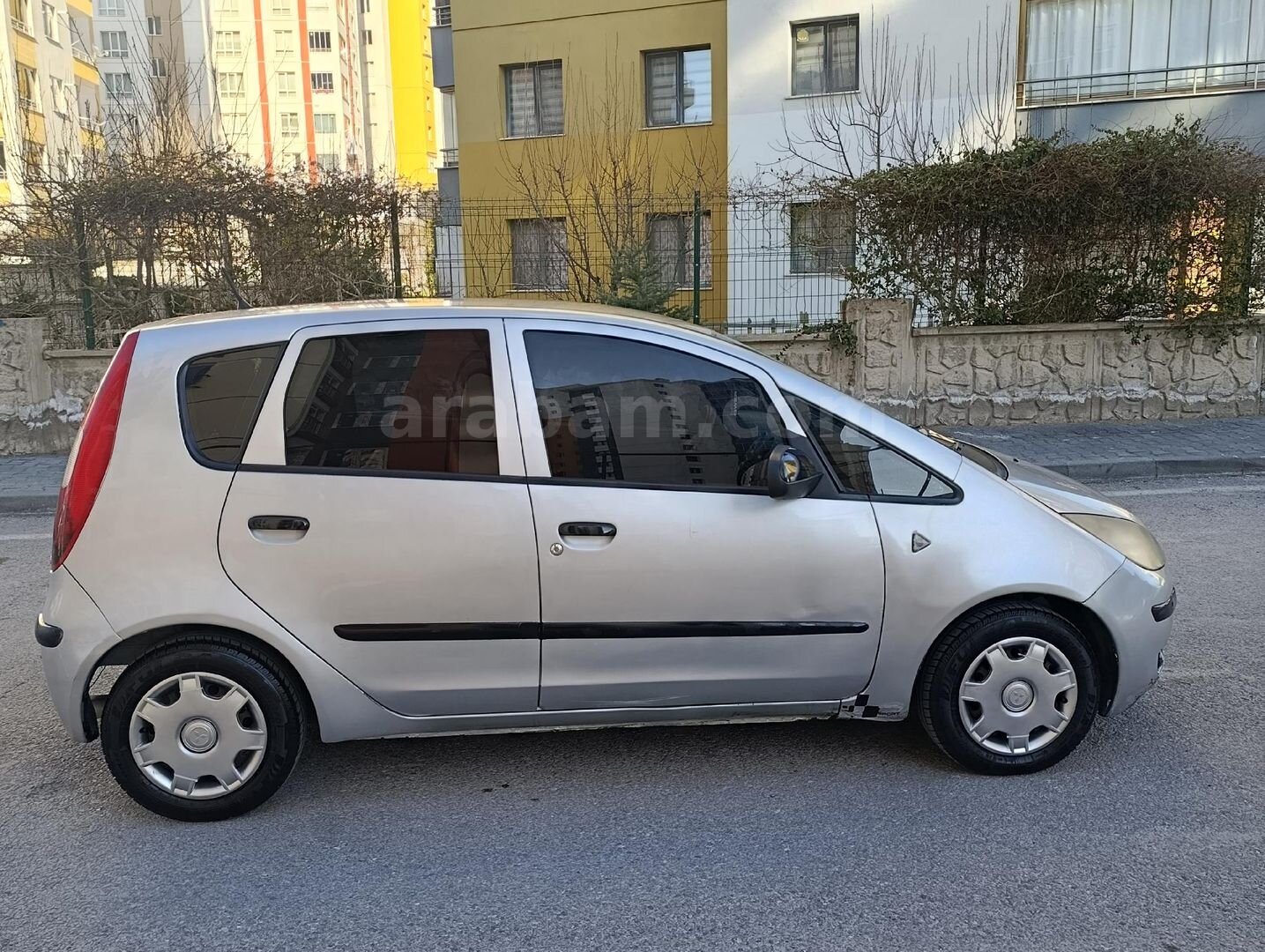 227 bin km 8 bin kayıt var değişen yok belalti boyalı 6