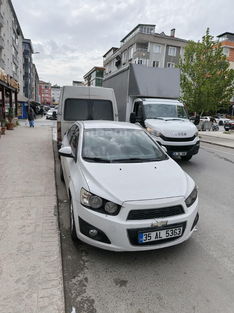 Sahibinden Chevrolet Aveo 1.4 LTZ 2011 Model 140.500 km Beyaz 2