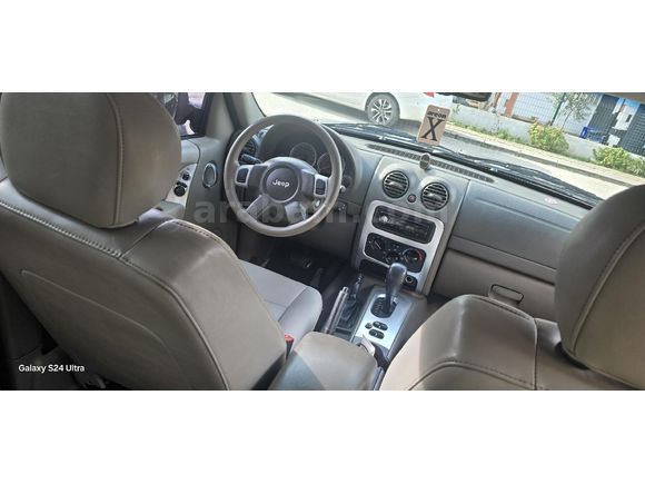 Sahibinden Jeep Liberty 2.8 CRD 2006 Model