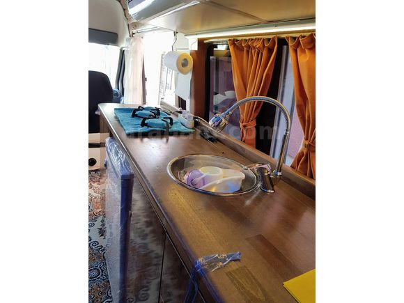 FULL YAPILI EKSİZSİZ MERCEDES KARAVAN