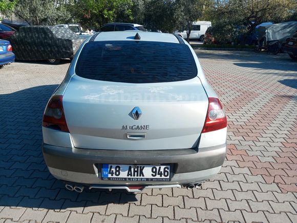 Sahibinden Renault Megane 1.6 Dynamique sanruflu Gri (Gümüş)