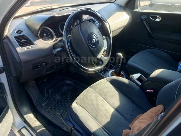 Sahibinden Renault Megane 1.6 Dynamique sanruflu Gri (Gümüş)