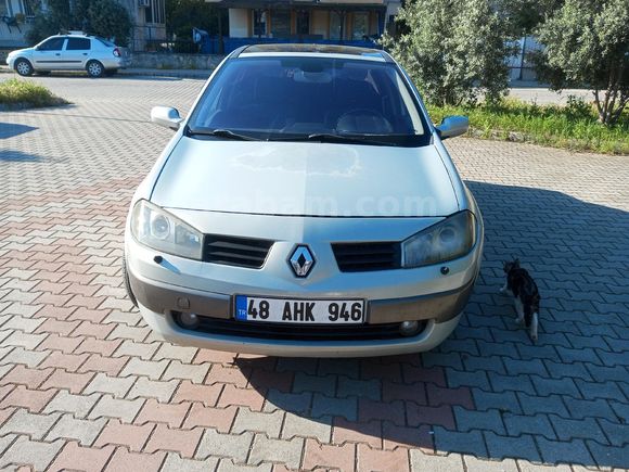 Sahibinden Renault Megane 1.6 Dynamique sanruflu Gri (Gümüş)