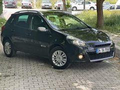 2011 RENO CLİO GRANDTOUR 1,2 16V NİGHT&DAY 147,000KM