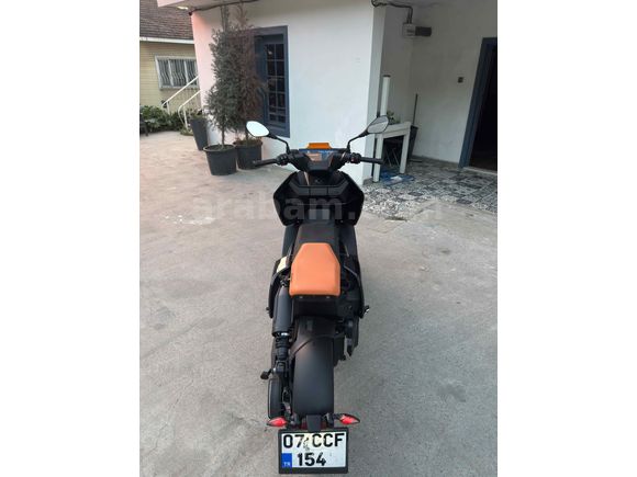BMW CE 04 956 KM Hatasız acill satılıkk