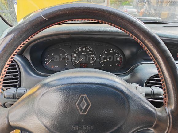 RENAULT MEGANE 1 1.6 COUPE KLİMALI