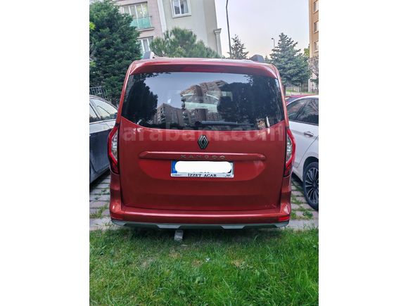 Sahibinden Renault Kangoo Multix 1.3 TCe Iconic 2024 Model