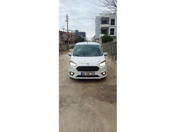 Sahibinden Ford Tourneo Courier 1.5 TDCi Delux 2022 Model  66.000 km Beyaz