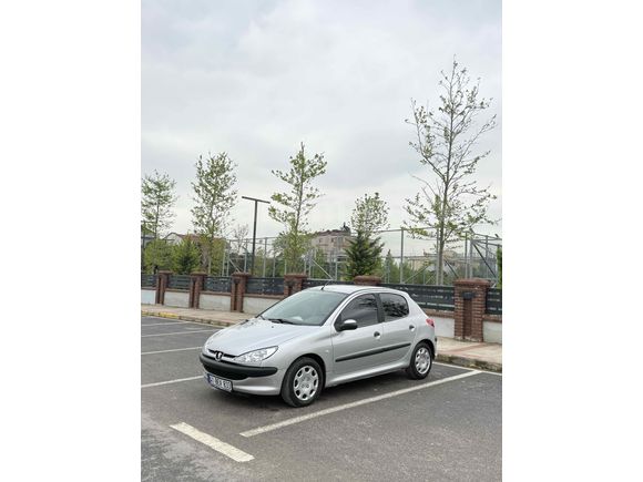 Galeriden Peugeot 206 1.4 X-Design 2006 Model Kocaeli