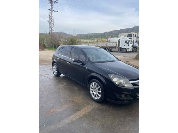 Sahibinden Opel Astra 1.6 Essentia 2013 Model Mardin 196.000 km Siyah