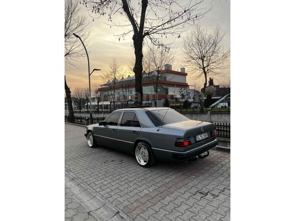 Sahibinden Mercedes - Benz 230 E 1987 Model 
