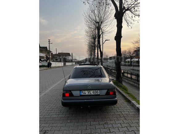 Sahibinden Mercedes - Benz 230 E 1987 Model 