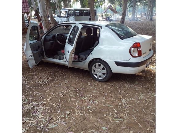 Sahibinden Renault Clio 1.4 Authentique 2004 Model