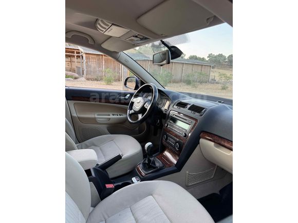Sahibinden Skoda Octavia 1.6 TDI Elegance 2010 Model 