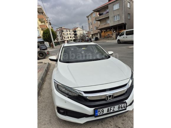 Sahibinden Honda Civic 1.6i VTEC Elegance 2019 Model Makyajlı Kasa