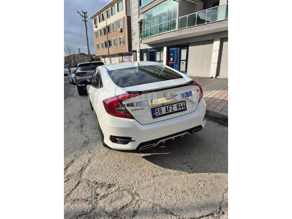Sahibinden Honda Civic 1.6i VTEC Elegance 2019 Model Makyajlı Kasa