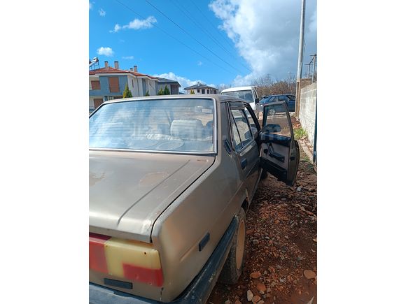 Acil satılık eski kasa doğan 1.6