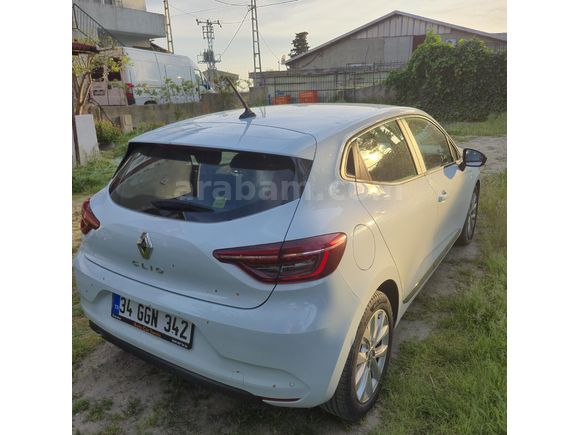 Sahibinden Renault Clio 1.0 TCe Touch 2023 Model