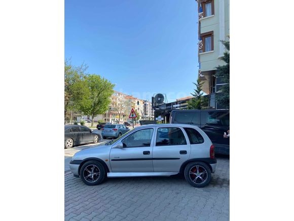 Sahibinden Opel Corsa 1.4 100.Yıl 2000 Model 