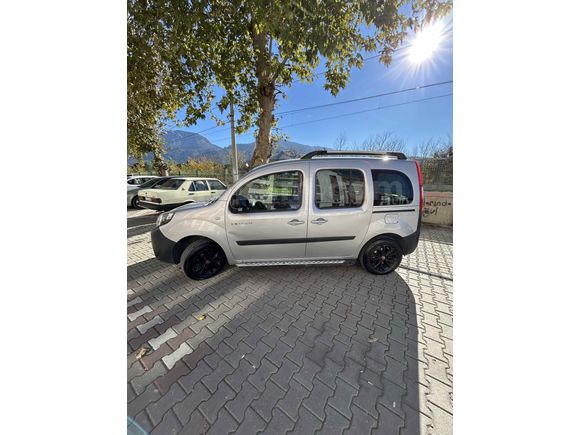 Sahibinden Renault Kangoo Multix 1.5 dCi Extreme 2017 Model 