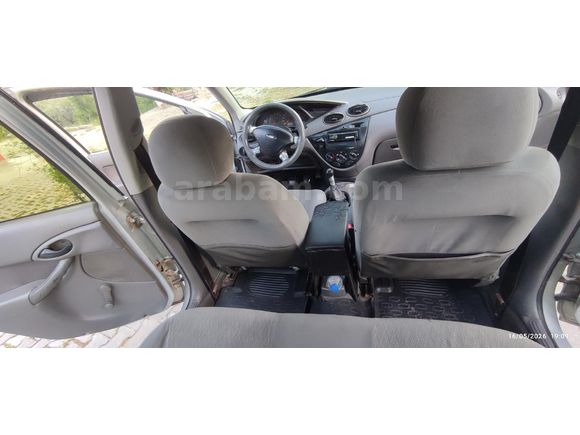 Sahibinden Ford Focus 1.6 Ambiente 2000 Model sedan
