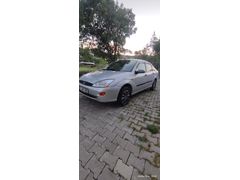 Sahibinden Ford Focus 1.6 Ambiente 2000 Model sedan