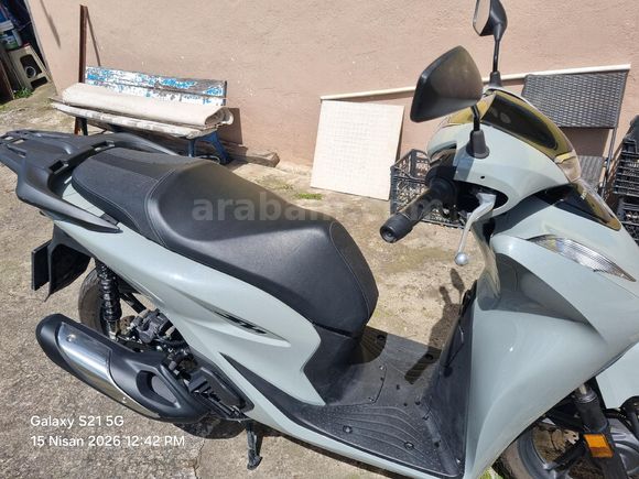 2300 kmde Honda SH 125 cc