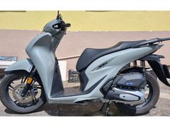 2100 kmde Honda SH 125 cc