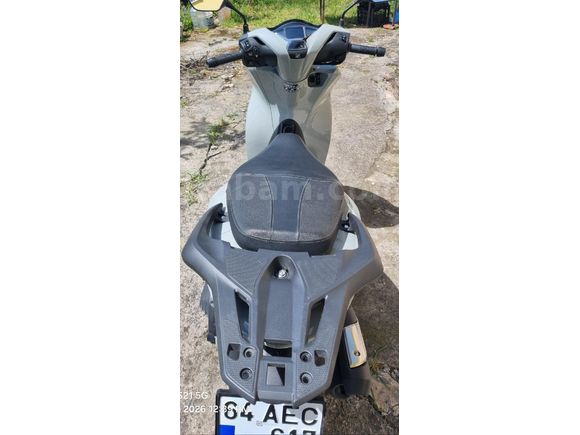 2300 kmde Honda SH 125 cc