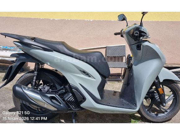 2300 kmde Honda SH 125 cc