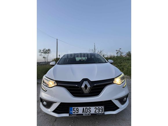 Sahibinden Renault Megane 1.5 Blue DCI Touch 2020 Model 