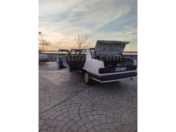 Sahibinden Tofaş Şahin 5 Vites 1995 Model  300.000 km Beyaz