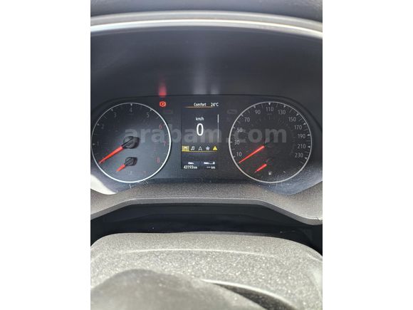 Sahibinden Renault Clio 1.3 TCe Touch 2020 Model Ankara 43.000 km Kırmızı