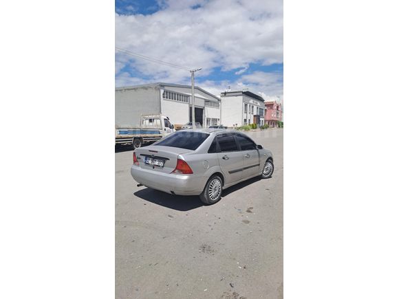 Sahibinden Ford Focus 1.6 klimalı aktif 1999 Model