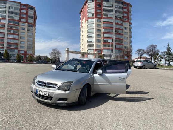 Sahibinden Opel Vectra 1.6 Design Edition 2005 Model İstanbul 322.000 km Gri (Gümüş)