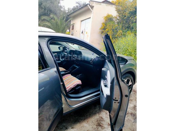 Sahibinden Citroen C4 X 1.2 PureTech Shine Bold 2024 Model