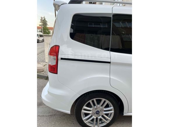 OTOMOBİL RUHSATLI Sahibinden Ford Tourneo Courier 1.5 TDCi Journey Trend 2020 Model 