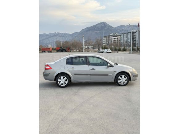 Sahibinden Renault Megane 1.5 dCi Dynamique 2004 Model 