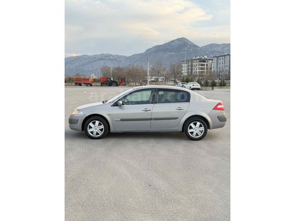 Sahibinden Renault Megane 1.5 dCi Dynamique 2004 Model 