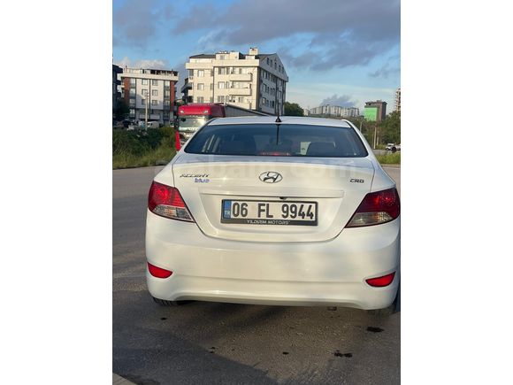 Sahibinden Hyundai Accent Blue 1.6 CRDI Mode 2014 Model