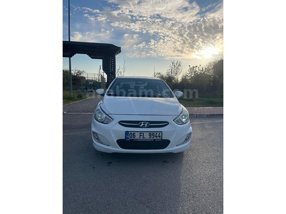 Sahibinden Hyundai Accent Blue 1.6 CRDI Mode 2014 Model