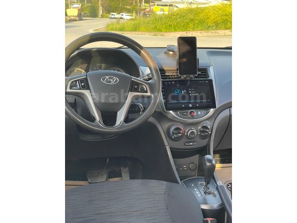 Sahibinden Hyundai Accent Blue 1.6 CRDI Mode 2014 Model