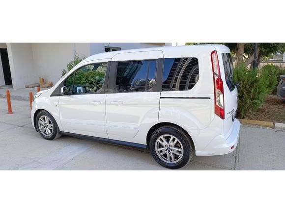,???Titanium, OTOMATİK Ford Tourneo Connect 1.5 EcoBlue Titanium 2020 Model  84.000 km Beyaz